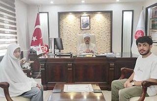 Çek asıllı kadın Batman’da müslüman oldu