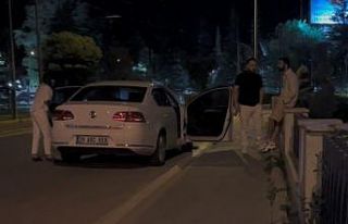 Çevirmeye yakalanarak ceza yiyen arkadaşının yanında...