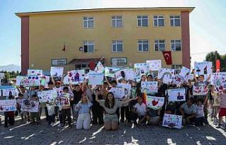 Çocuklar hayallerindeki dünyayı resmetti