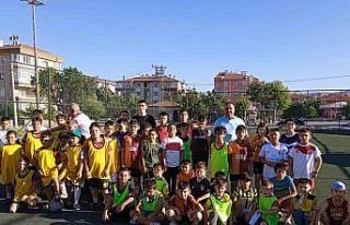 Çocuklara yönelik futbol kursu başladı
