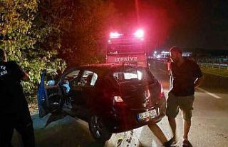 D-140’da otomobil şarampole uçtu: Anne ve iki...