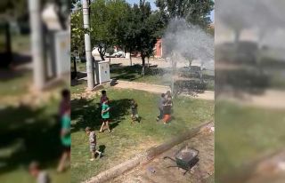 Diyarbakır’da sıcaktan bunalan çocuklar tazyikli...