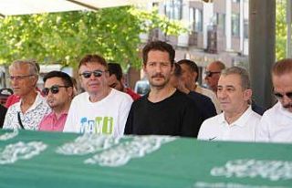 Doğum gününde acı haberi alan ünlü oyuncu, dedesini...