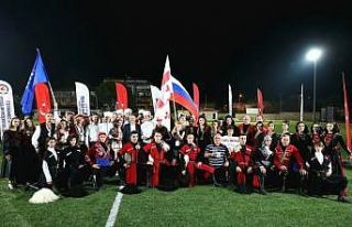 Dünyanın renkleri Tavas’ta buluştu