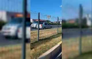 Edremit’te karayolunda ters yönde giden araç paniği