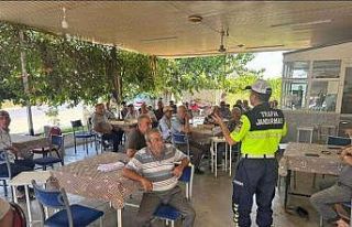 Efeler’de motosiklet sürücülerine kask ve güvenli...