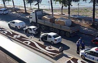 Eğirdir’de 3 aracın karıştığı zincirleme...