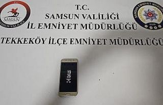 Ehliyet sınavına girerken göğüs kafesinin çukuruna...