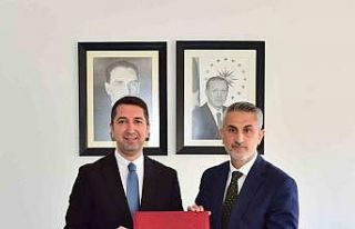 Elazığ’a 8 yeni futbol sahası yapılacak