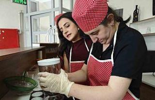 En özel ‘kantin’: Özel öğrenciler hem üretiyor...