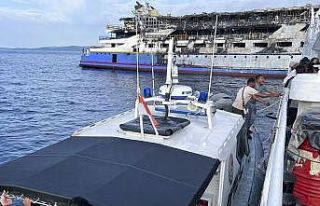 Endonezya’ya 3 kişinin öldüğü feribot yangınında...