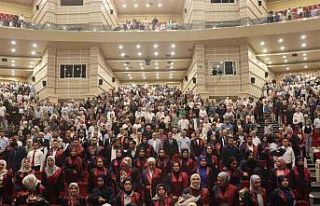 ERÜ İlahiyat Fakültesi’nde mezuniyet heyecanı