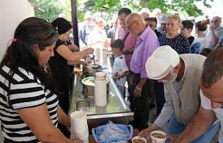 Erzincan’da 5 bin kişilik aşure ikramı