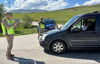 Erzurum’da 26 düzensiz göçmen yakalandı