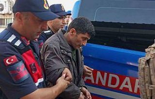 Eşini bıçaklayarak öldüren adam tutuklandı