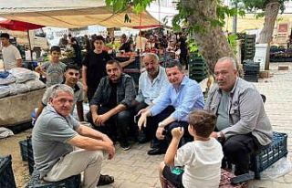 Esnaf Başkan Olgun, pazarcı esnafıyla bir araya...