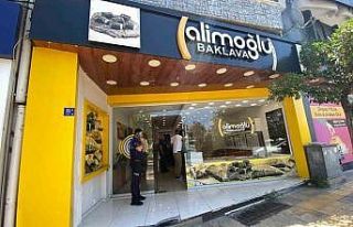 Fare görüntüleri ile gündeme gelen baklavacıya...