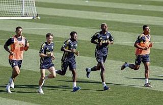 Fenerbahçe, kuvvet ve dayanıklılık idmanı yaptı