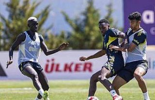 Fenerbahçe, yeni sezon hazırlıklarına devam ediyor