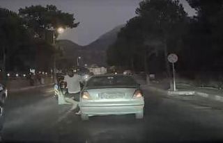Fethiye’de trafikteki gerginlik araç kamerasına...