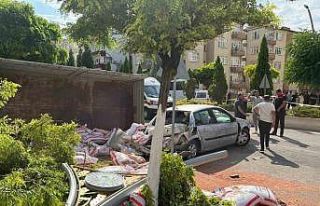 Freni patlayan tır zincirleme kazaya yol açtı,...