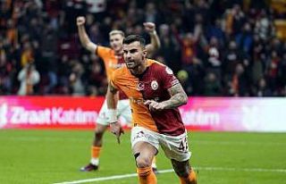 Galatasaray, Abdülkerim Bardakcı ve Kaan Ayhan ile...