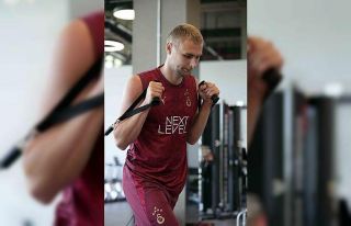 Galatasaray hazırlıklarını çift idman yaparak...