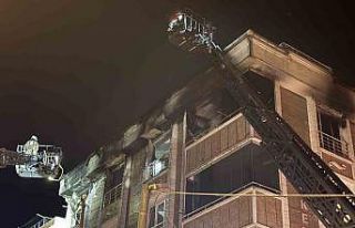 Gaziosmanpaşa’da 6 katlı binada çıkan yangın...