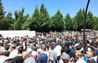 Gölde boğulan genç, gözyaşlarıyla son yolculuğuna...