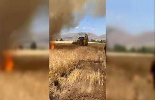 Gümüşhane’nin Kelkit ilçesinde anız yangını