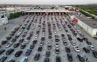 Gurbetçilerin zorlu yolculuğu: Sınır kapılarında...