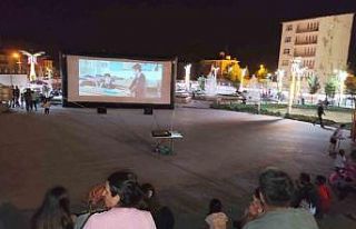 Hakkari’de açık hava sinema günlerine yoğun...