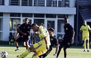 Hazırlık maçı: Fenerbahçe: 2 - Fatih Karagümrük:...