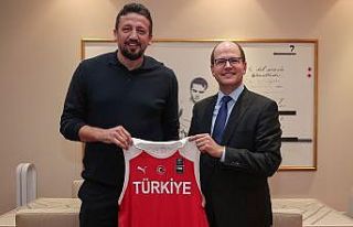 Hidayet Türkoğlu: "FIBA pencereleri sayesinde...