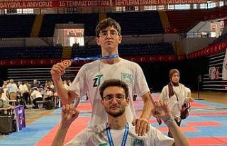 İki kardeş iki büyük başarı