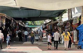 Ilıca Kaplıcaları yaz sezonunda ziyaretçilerini...