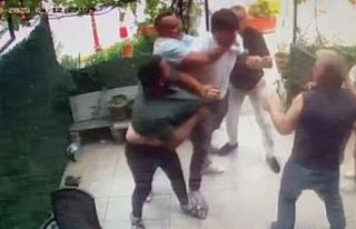 İş yerini basıp, esnafı yumrukladı