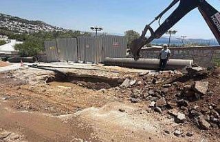 İsale hattı yine patladı