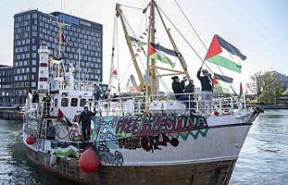 İsrail, Hanzala gemisinde gözaltına aldığı son...