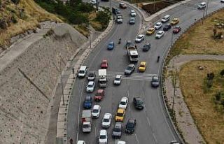 İzmir’de trafiğe kayıtlı araç sayısı 2 milyon...