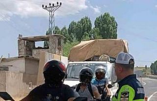 Jandarma ekipleri Ağrı’da 1645 kişiyi sorguladı,...