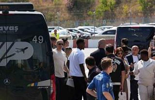 Jhon Duran, İstanbul’a geldi