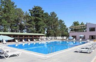 Kadınlar yüzme öğreniyor