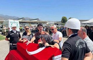 Kalp krizi geçirip hayatını kaybeden polis memuru...
