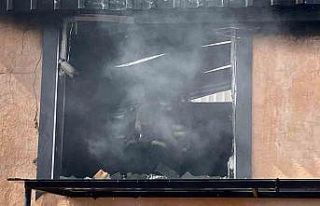 Kapalı iş yerinde yangın çıktı