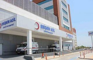 Kar maskeli şahıs çocuğu başından bıçakla...