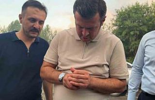 Karabük Belediye Başkanı Çetinkaya, yangında...