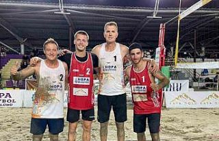 Karadeniz sahilinde uluslararası voleybol coşkusu