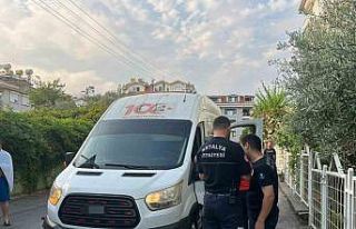 Kargo minibüsünde uyuyakalan sürücü ekipleri...