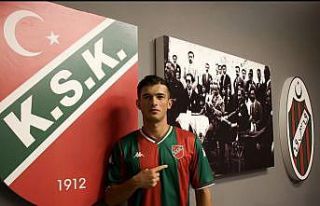 Karşıyaka, transferde durmuyor